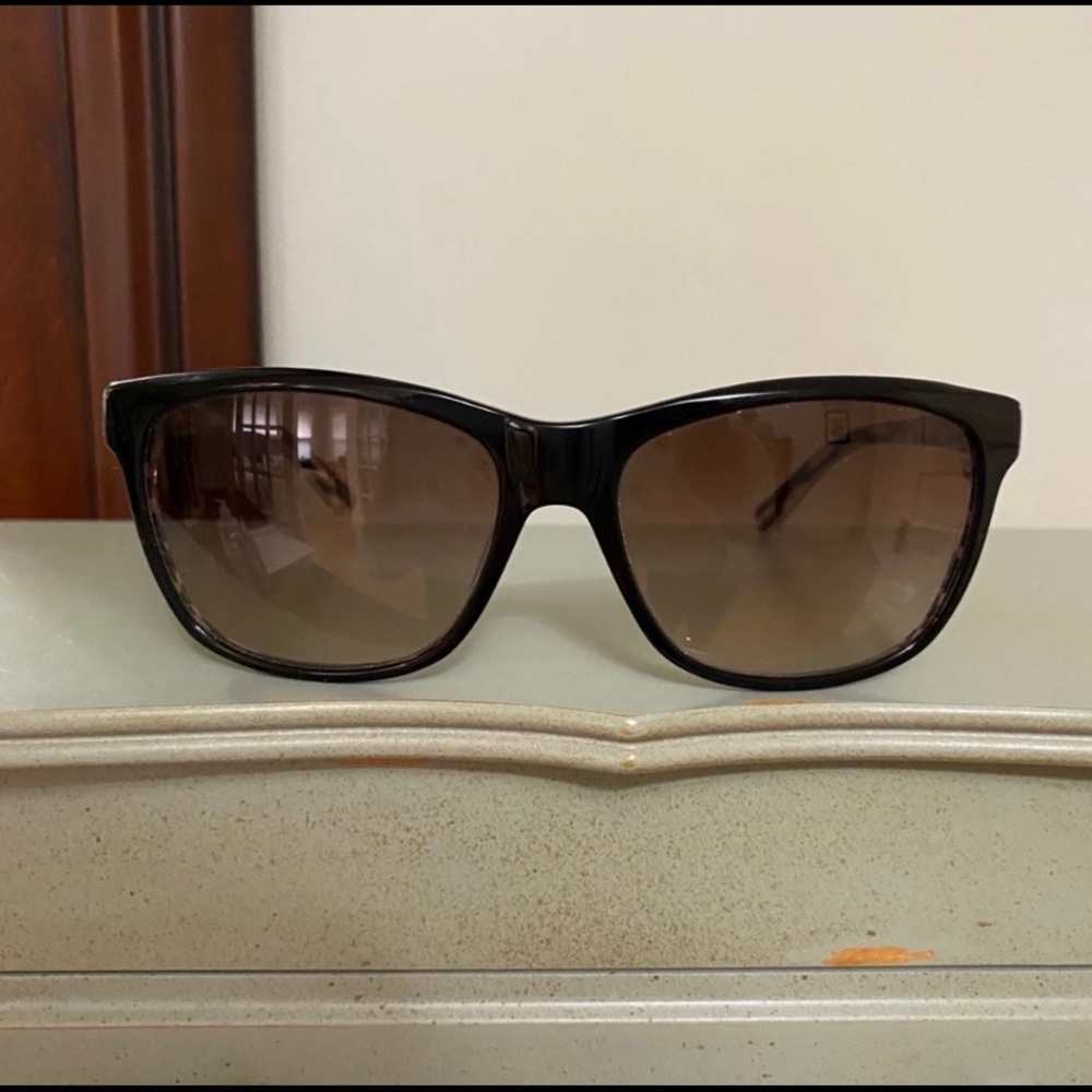 Tory Burch Black Sunglasses
